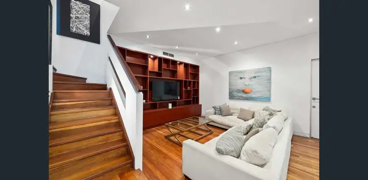 1/21 Wildwood Court, Surfers Paradise QLD 4217