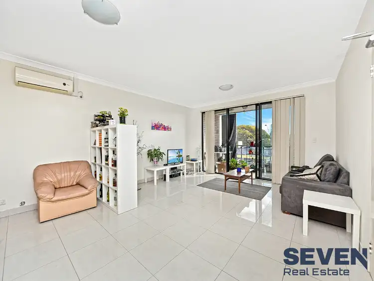 2/39 Earl Street, Merrylands NSW 2160