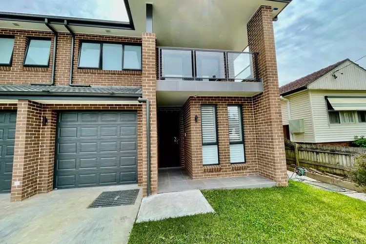 1a Scott Street, Toongabbie NSW 2146