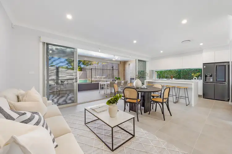 5a Carnegie Circuit, Chifley NSW 2036