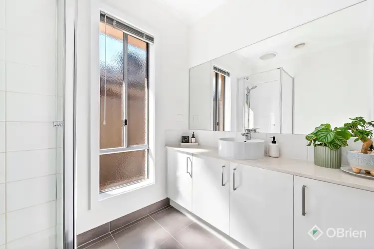 Fifth view of Homely house listing, 21 Norfolk Pine Circuit, Somerville VIC 3912