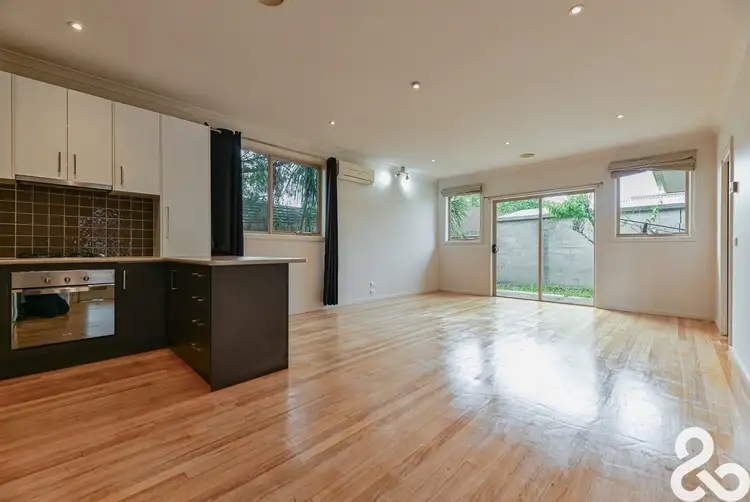 3/7 Widford Street