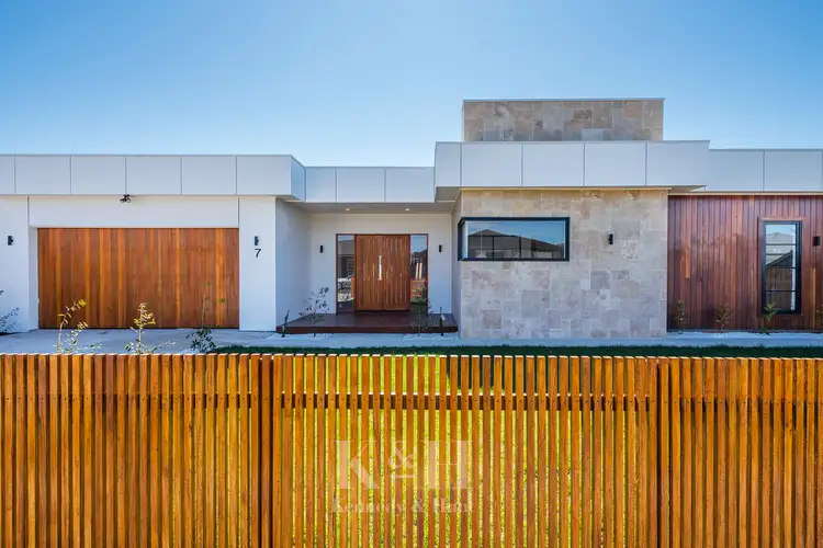 7 Kilteely Street, Gisborne VIC 3437