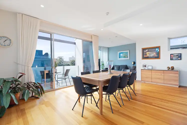 3/93 Carlisle Street, St Kilda VIC 3182