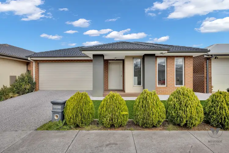 9 Bellview Drive, Rockbank VIC 3335