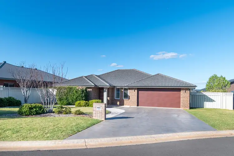 10 Hovea Court, Dubbo NSW 2830