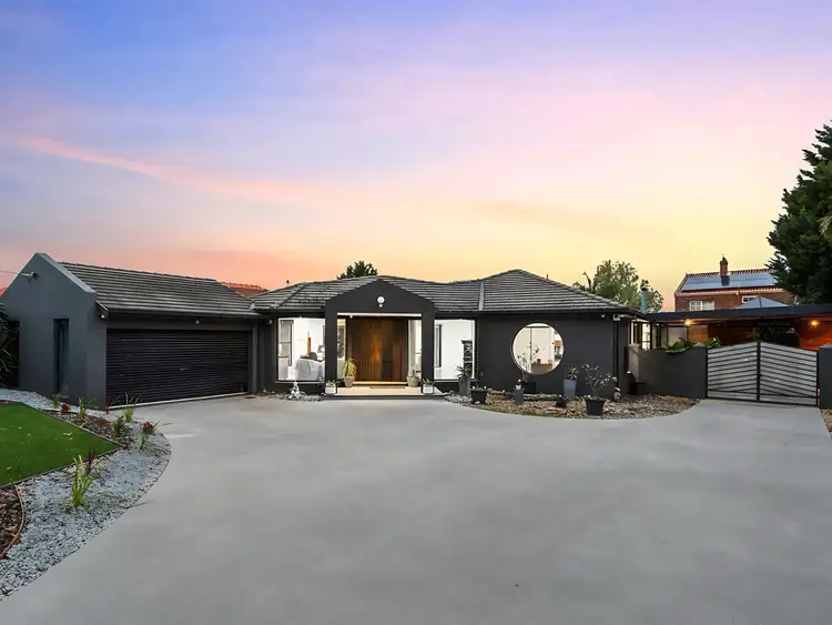 100 Greenvale Drive, Greenvale VIC 3059
