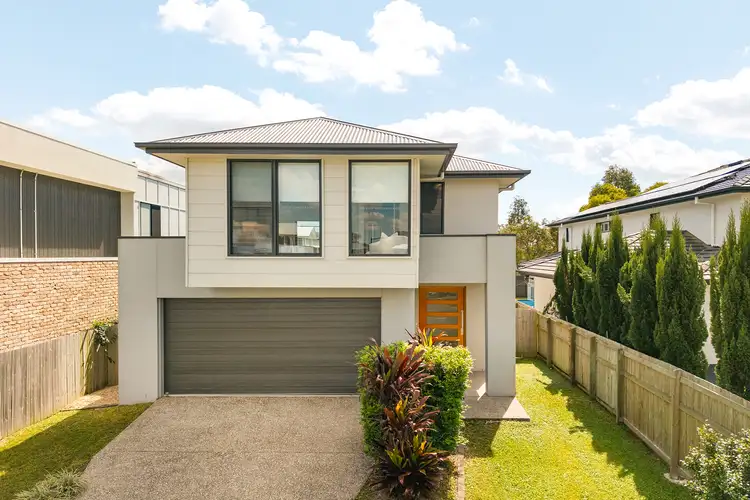 16 Smith Place, Cannon Hill QLD 4170