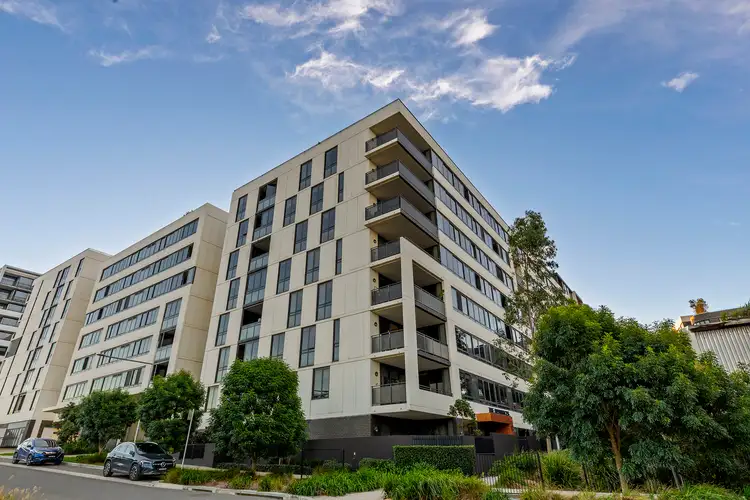 325/1C Lemon Tree Avenue