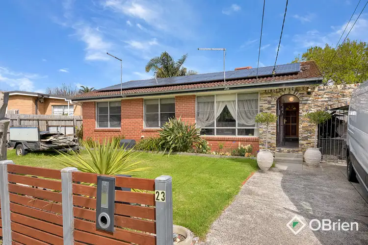23 Bursaria Crescent, Frankston North VIC 3200
