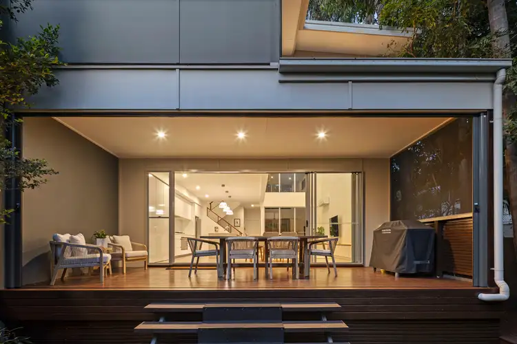 2/25 Nebula Street, Sunshine Beach QLD 4567