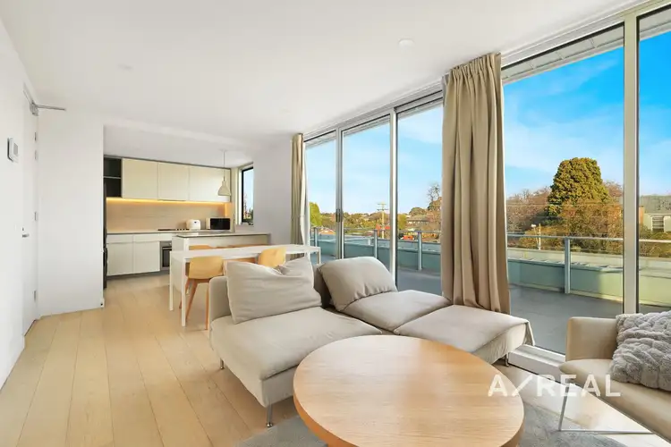 301/147 Riversdale Road