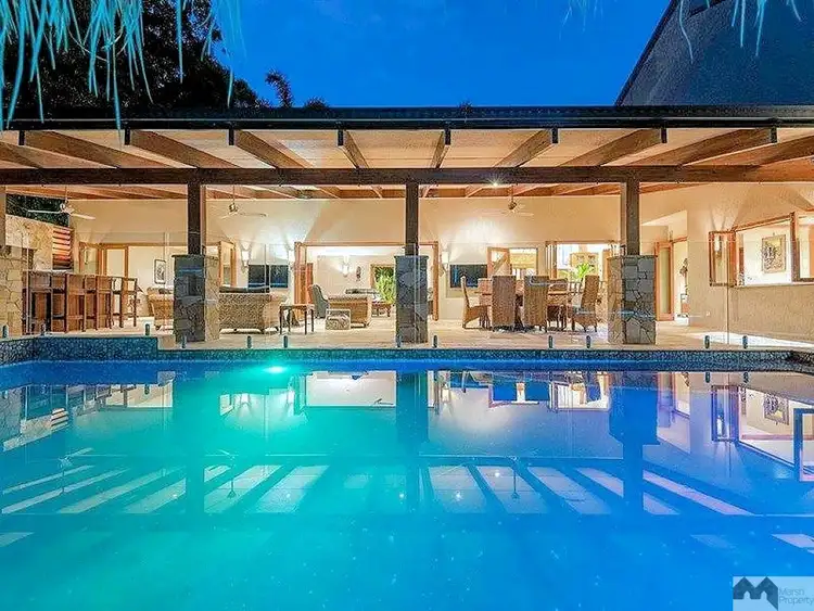 9 Lena Close, Clifton Beach QLD 4879
