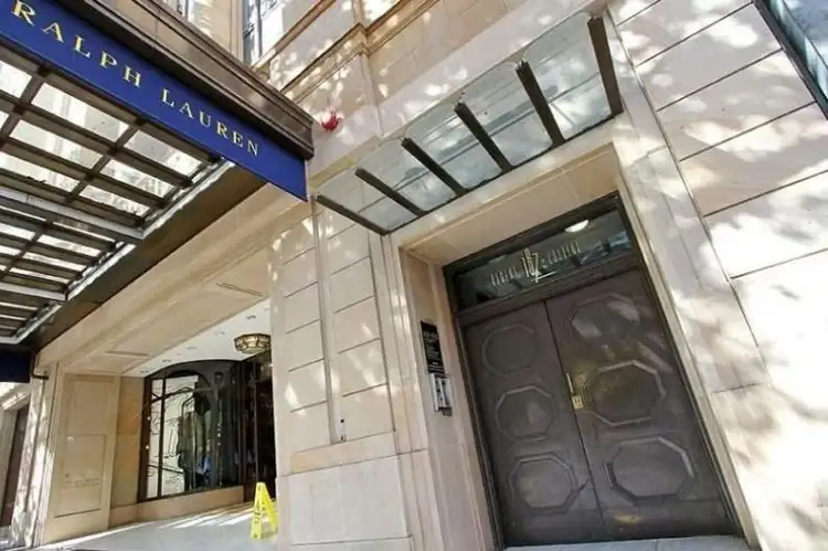 3.4/187 Collins Street