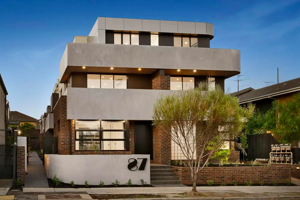 Main view of Homely townhouse listing, 5/87 Lower Heidelberg Road, Ivanhoe VIC 3079