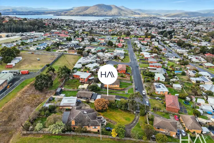 2/18 Illawarra Road, Glenorchy TAS 7010