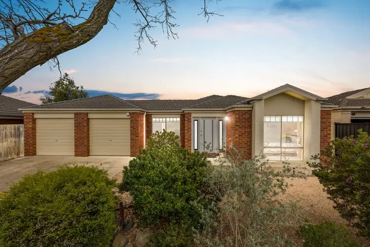 13 Sunrise Drive, Hillside VIC 3037