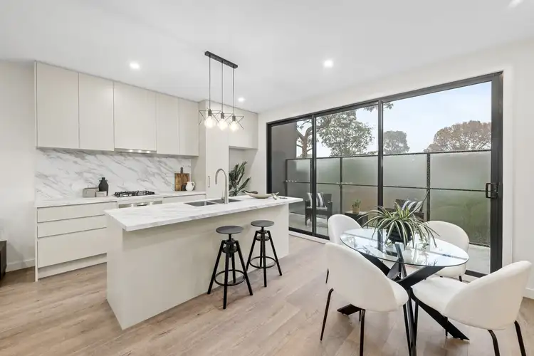 Third view of Homely townhouse listing, 2/286 Mt Dandenong Road, Croydon VIC 3136