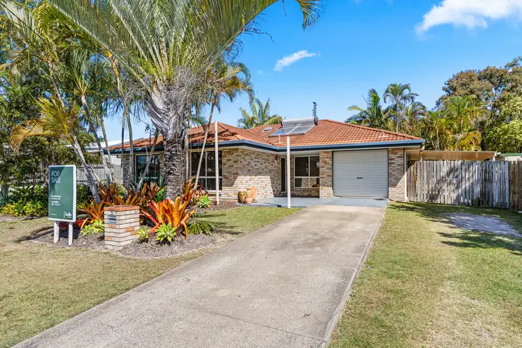 5 Debra Court, Urangan QLD 4655