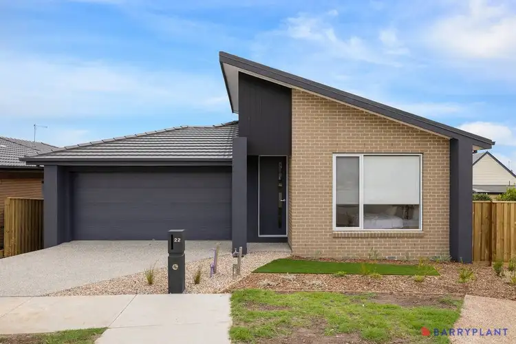 22 Longfin Crescent
