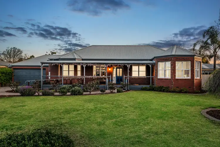 21 Hazel Glen Drive, Doreen VIC 3754