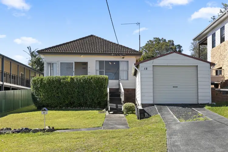 15 Chief Street, Belmont North NSW 2280