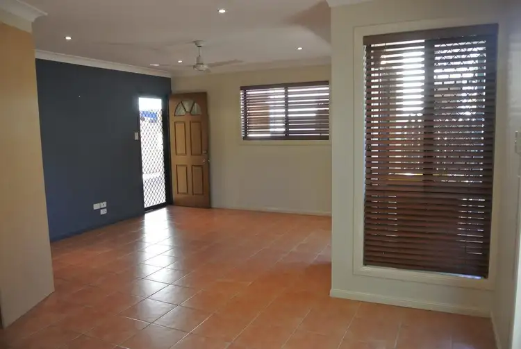 2/31 Dickenson Street, Carina Heights QLD 4152