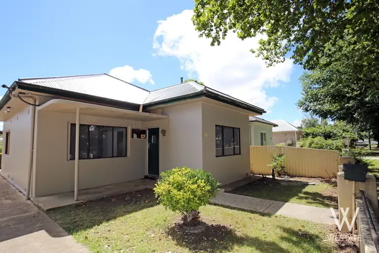 87 Morrisset Street, Bathurst NSW 2795