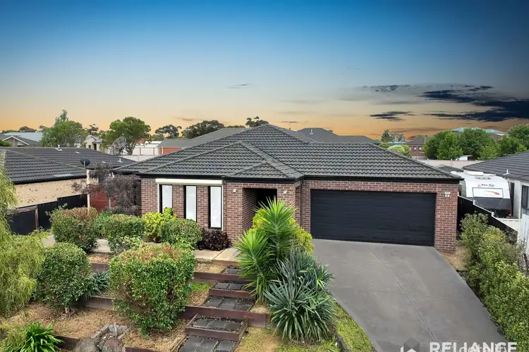 33 Rain Lover Drive, Kurunjang VIC 3337