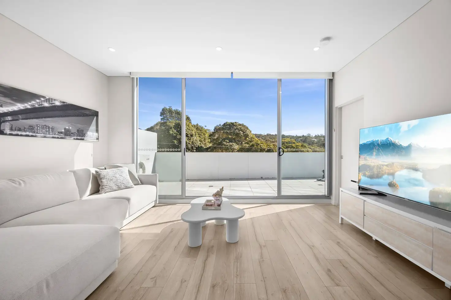 Main view of Homely unit listing, 403C/23 Roger Street, Brookvale NSW 2100