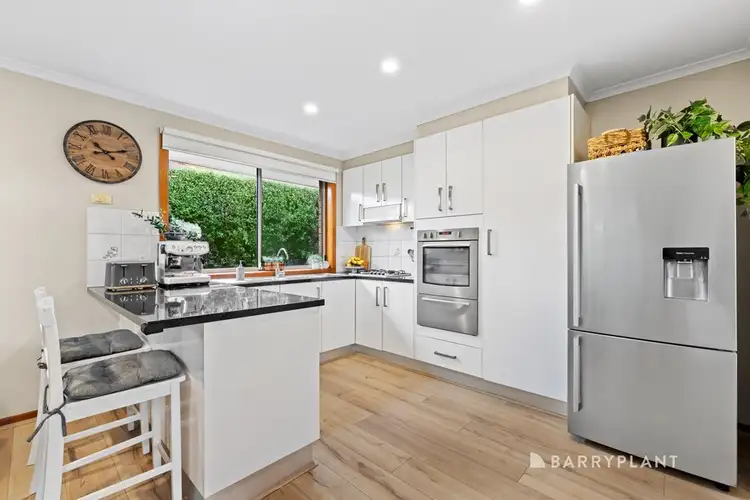 Fourth view of Homely unit listing, 2/1 Allwyn Crescent, Mill Park VIC 3082