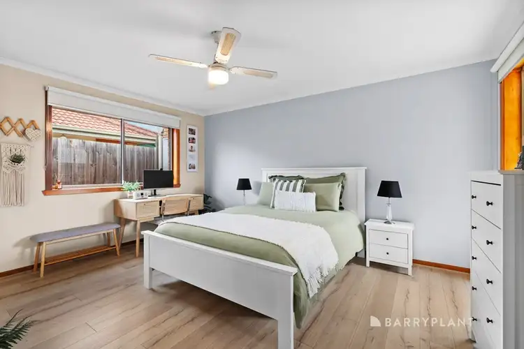 Fifth view of Homely unit listing, 2/1 Allwyn Crescent, Mill Park VIC 3082