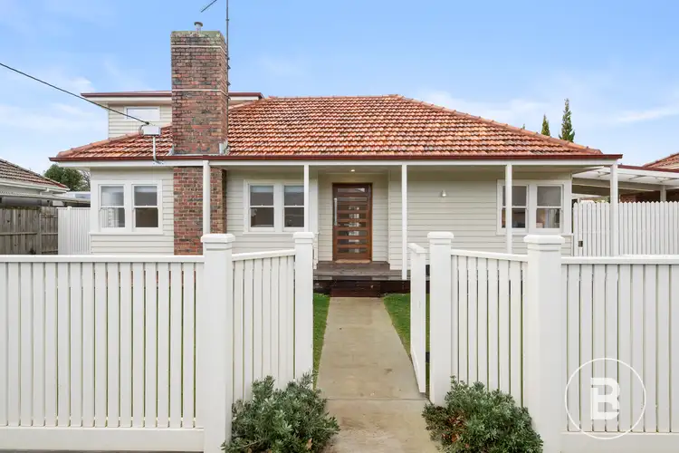 8 Smith Street, Newington VIC 3350