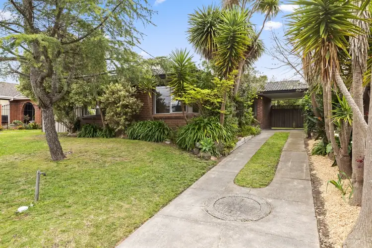 122 Outlook Drive, Dandenong North VIC 3175