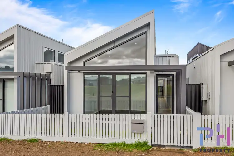 17 Heysen Way