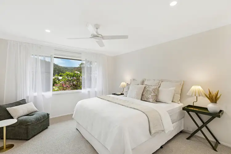 Second view of Homely house listing, 5 Amber Crescent, Point Clare NSW 2250