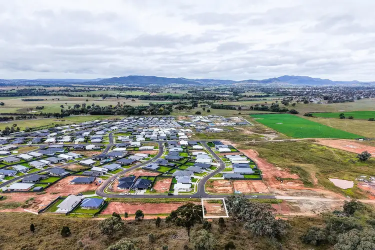 34 Davis Crescent, Mudgee NSW 2850