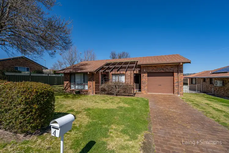 4 Hunt Avenue, Armidale NSW 2350