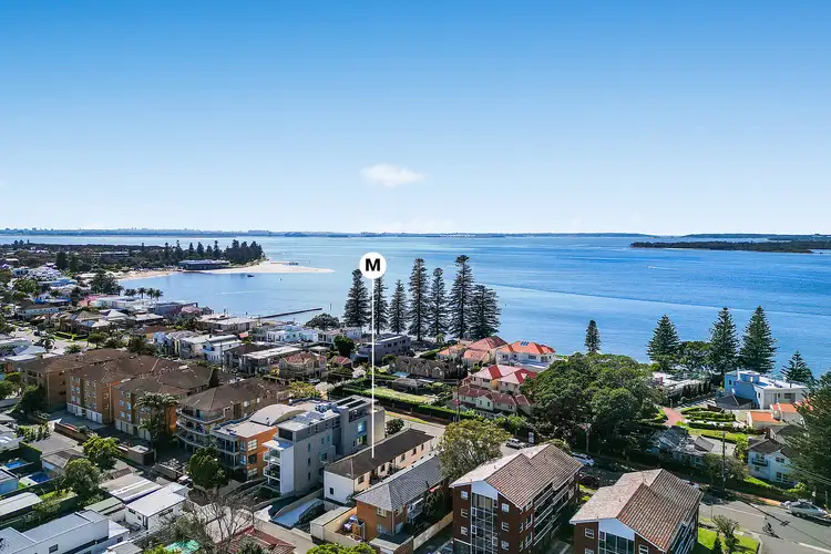 2/143 Clareville Avenue, Sandringham NSW 2219