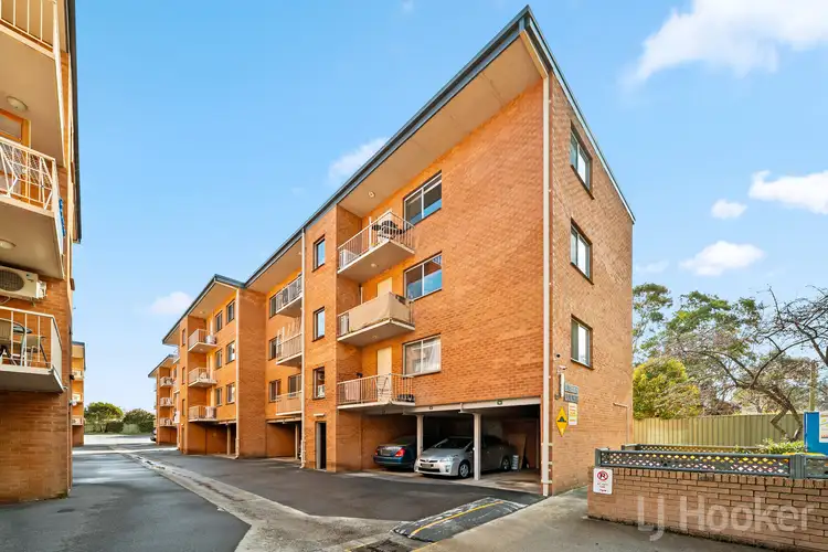 27/18 Booth Street, Queanbeyan East NSW 2620