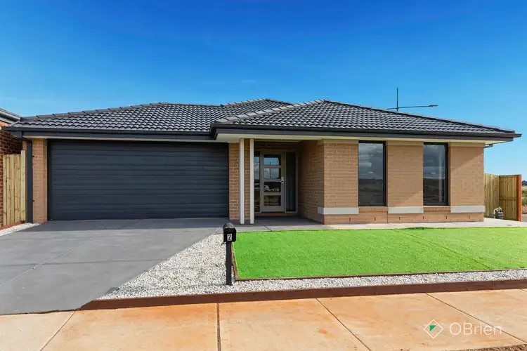 2 Valerian Street, Melton South VIC 3338