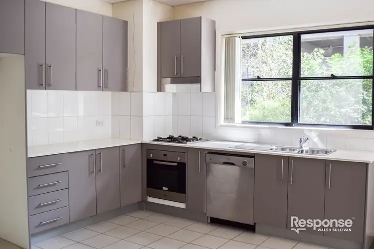 8/13-15 Howard Avenue, Northmead NSW 2152