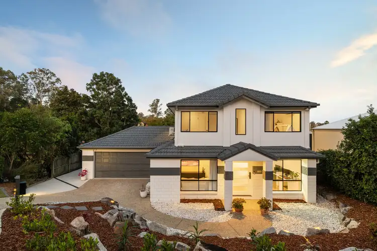 13 Summerfield Place, Kenmore QLD 4069