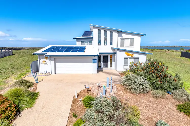 108 Excelsior Parade, Hindmarsh Island SA 5214
