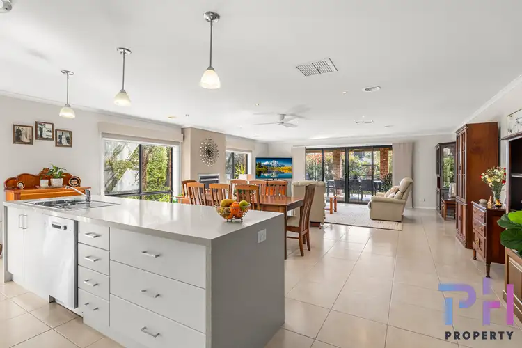 Fourth view of Homely house listing, 6 Tununga Circuit, Kangaroo Flat VIC 3555