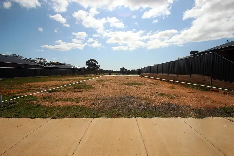 18A Barbara Court, Maryborough VIC 3465