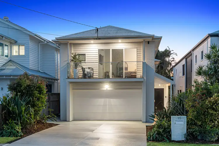 15 Stewart Parade, Manly QLD 4179