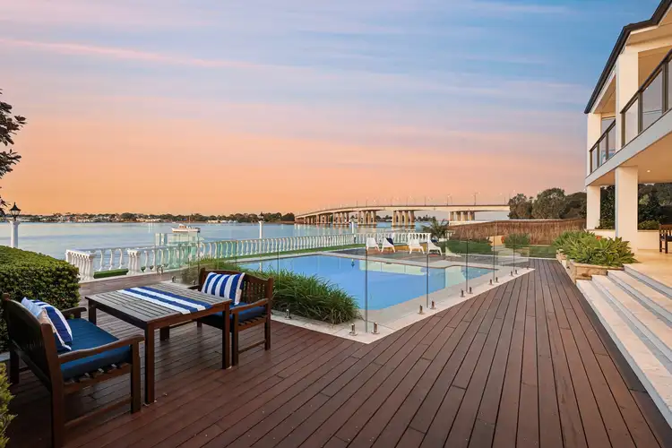 13 Holt Road, Taren Point NSW 2229