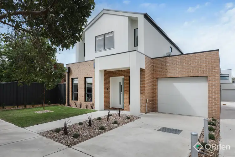1/2 Maylands Street, Albion VIC 3020