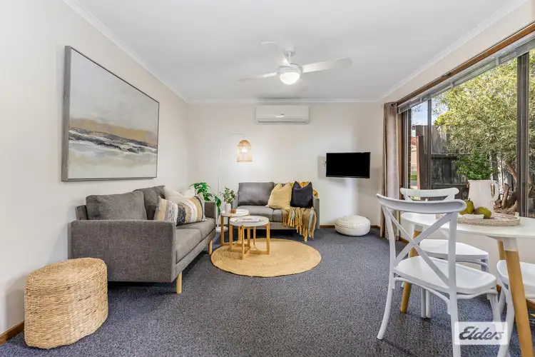11 Pine Street, Quarry Hill VIC 3550